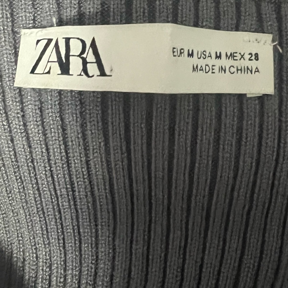 Zara Gray Ribbed Sweater - Picture 8 of 8